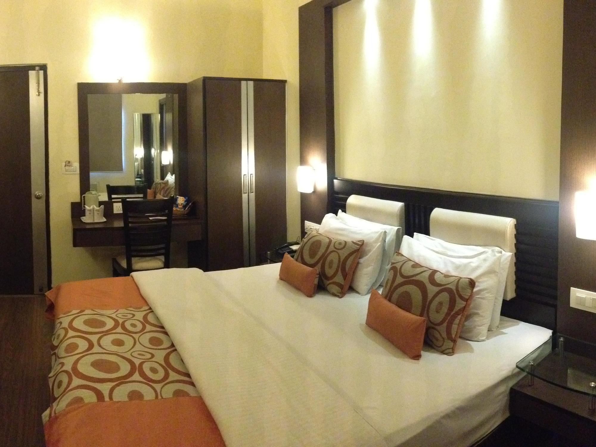 Hotel Shiva Residency Dehradun Exterior photo